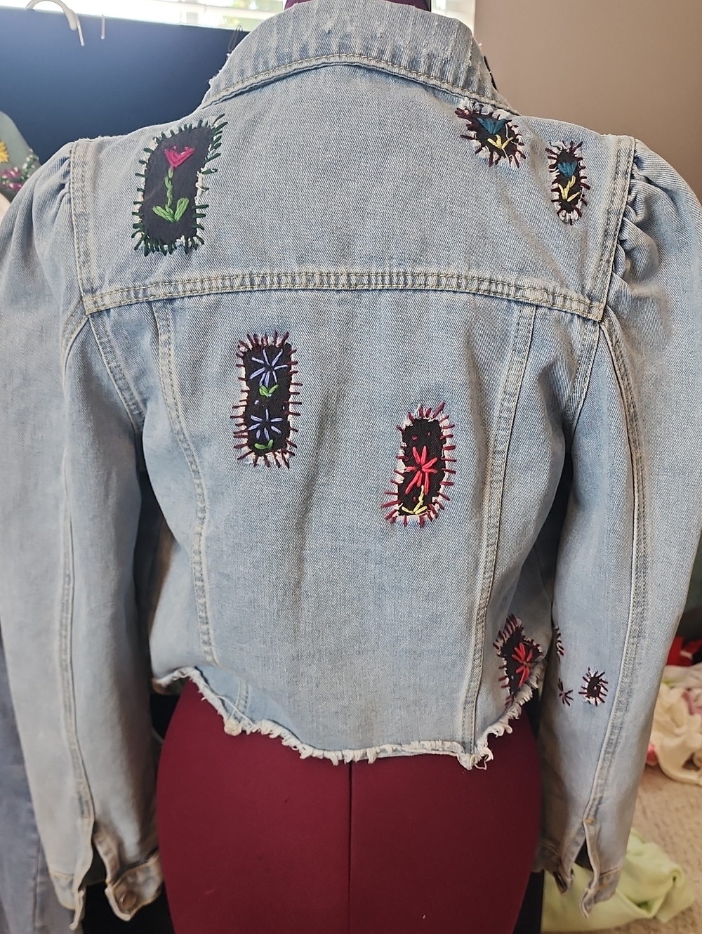 Embroidered Light Blue Cropped Denim Jacket